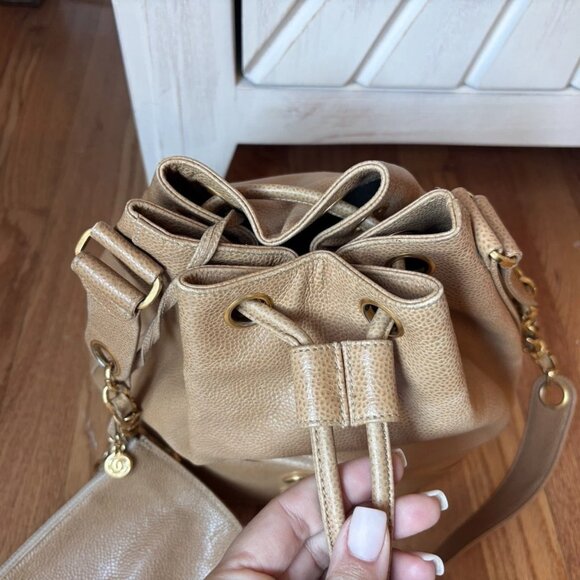 Authentic CHANEL Triple CC Caviar leather brown camel bucket back with pouch - Picture 9 of 14